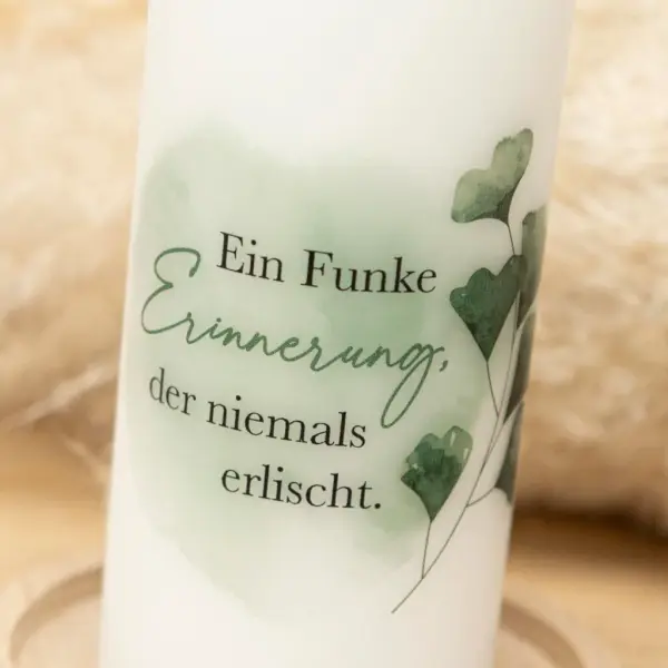 Kerzenonkel MUTmacher Kerze „Ein Funke Erinnerung“ – 15 × 6 cm, mit Grußkarte & Geschenkbox
