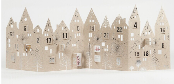 Good old friends Adventskalender Silhouette – Winterdorf mit 24 Sprüchen 84 x 29,5 cm